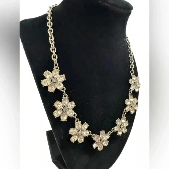 ANN TAYLOR LOFT Crystal Flower Necklace Silver Tone Mixed Metal Chain 17-19” - Picture 2 of 5